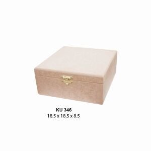 Ahşap Ortaboy Klipsli Kare Kutu 18,5x18,5cm KU346
